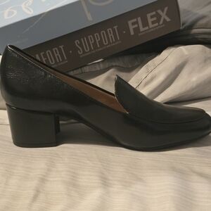 Life Stride Black Loafers